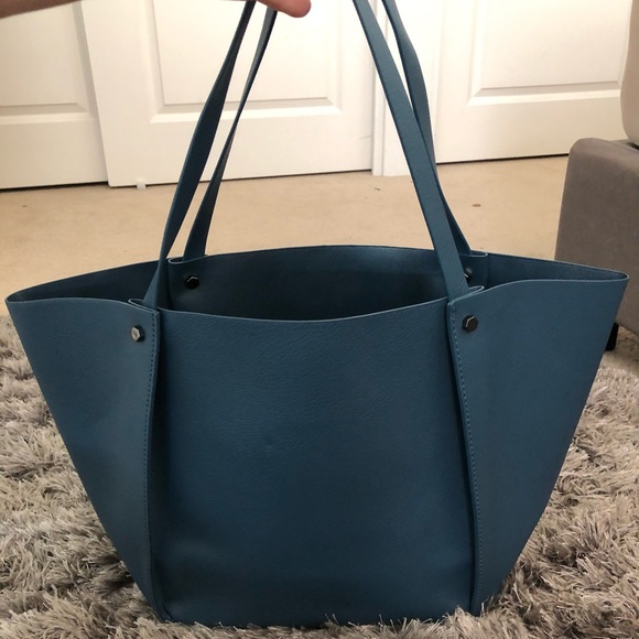 🌱🌱🌱BLUE Neiman Marcus Vegan Totes🌱🌱🌱 - Picture 3 of 8